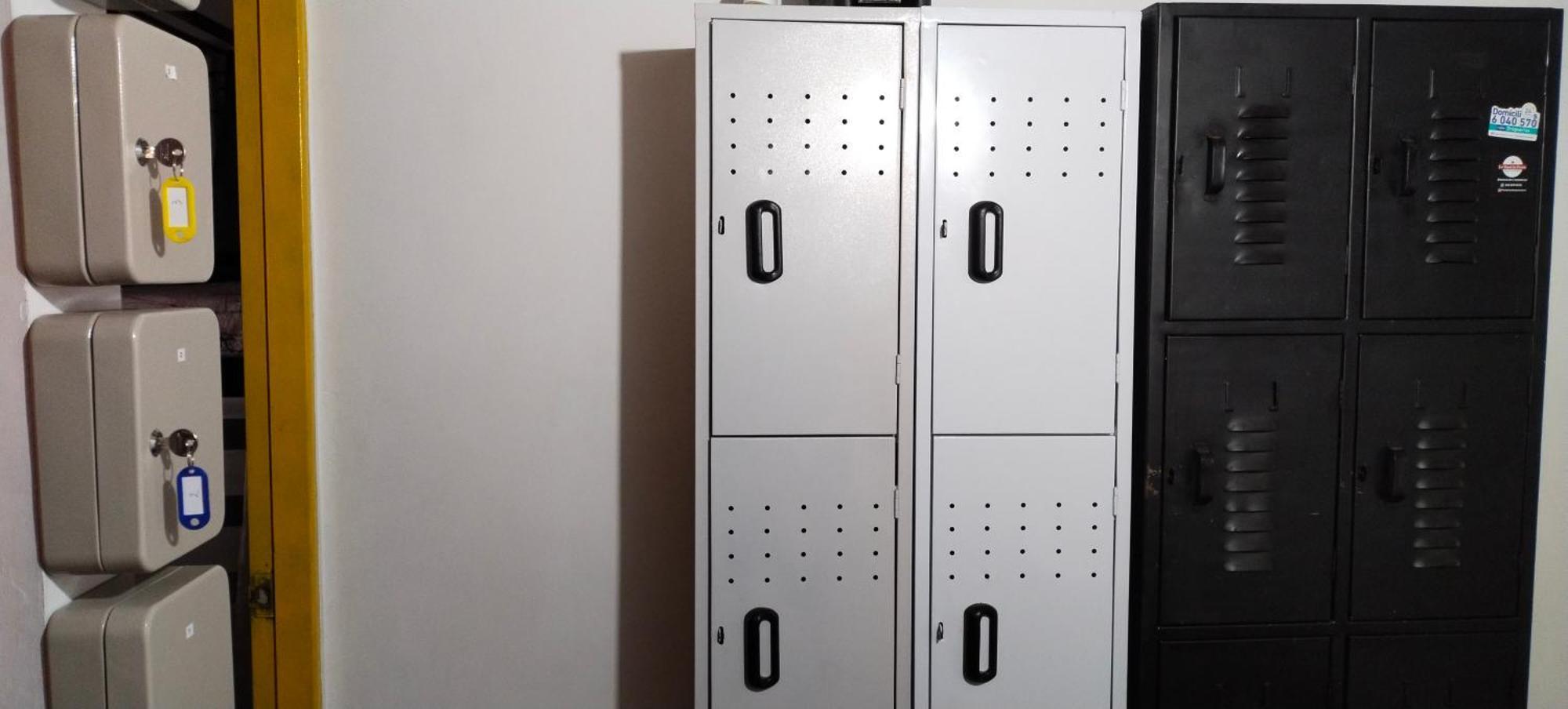Hostel Metro Floresta Alojamiento Medellin Ngoại thất bức ảnh